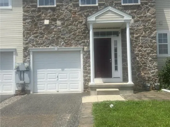 17 Bishop Pine Rd, Barto, PA 19504