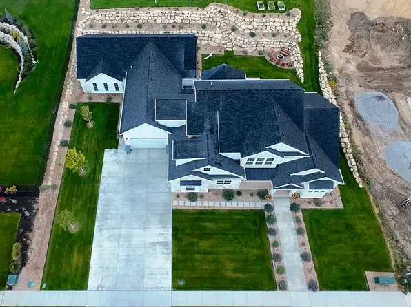 179 E Twin Hollow Dr, Mapleton, UT 84664