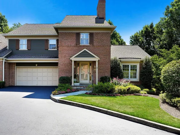 16 Blakemore Ct, Doylestown, PA 18901