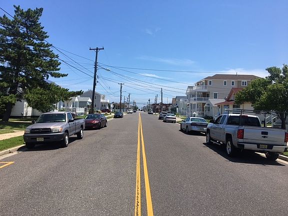 3rd image of 111 New York Ave
