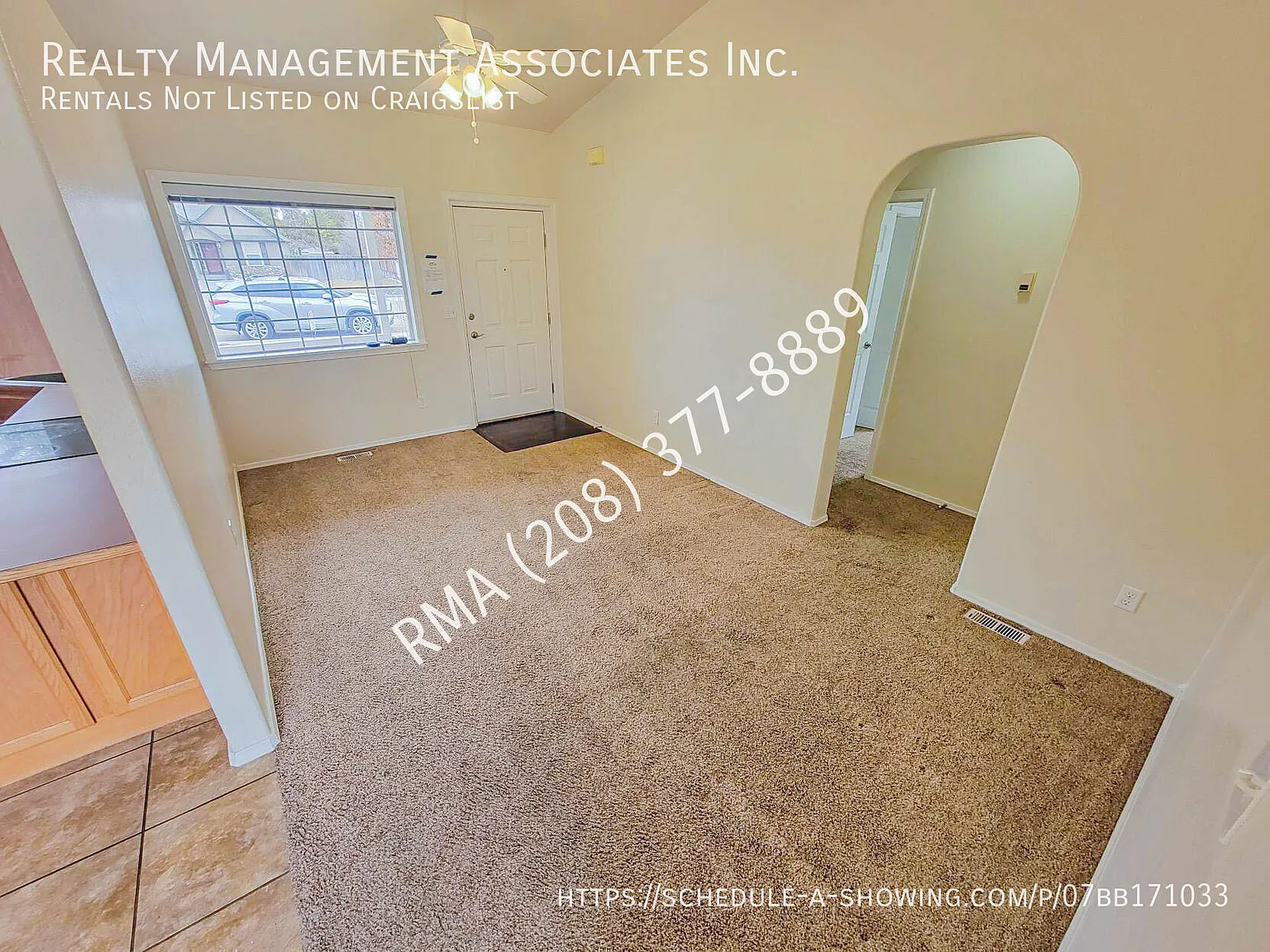 Darling 3 Bedroom Home in Nampa! — Photo 4