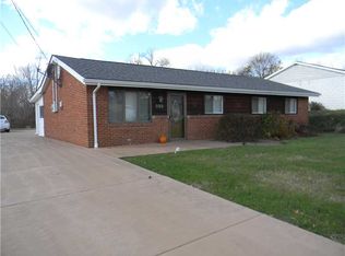 208 Longview Dr, Irwin, PA 15642