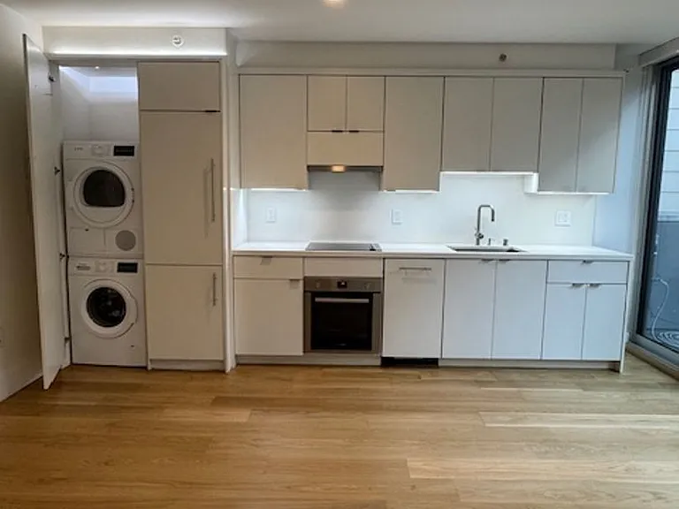 570 Jessie Street — Photo 13