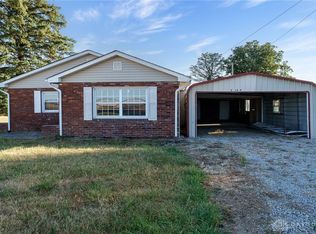 2364 Old Springfield Rd NE, New Holland, OH 43145