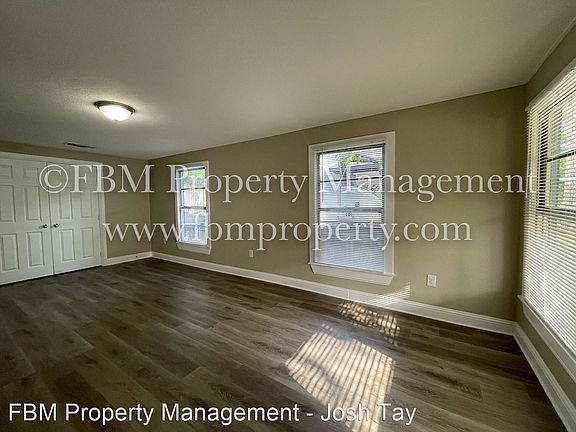2nd image of 1105 N McKinney St
