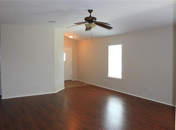 5th image of 204 Luna Vista Dr