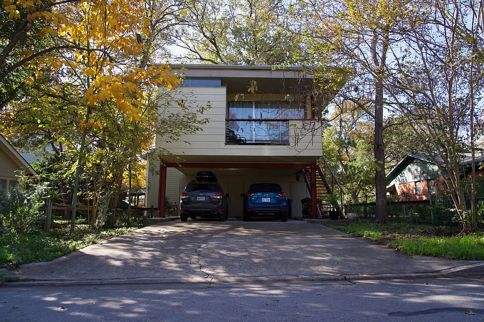 1st image of 4814 Red River St Building B