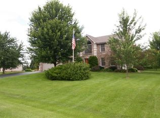 1004 Beech Bay Rd, Poplar Grove, IL 61065