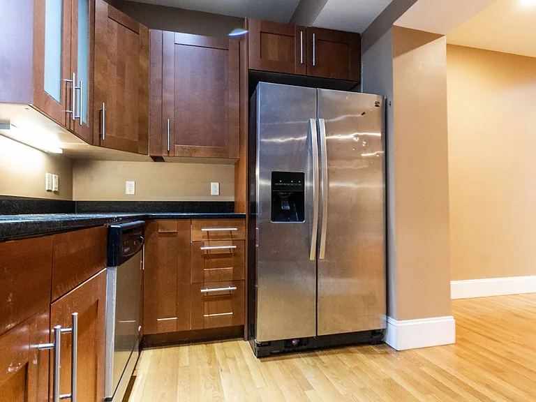 1588 Beacon St #D2 — Photo 8