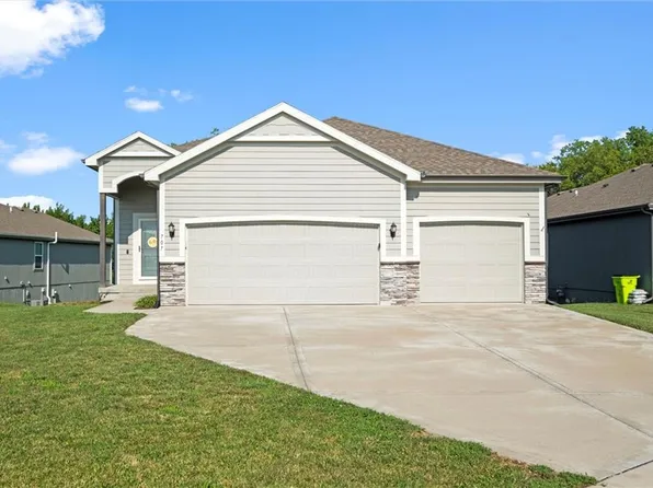 707 Samantha Ln, Belton, MO 64012