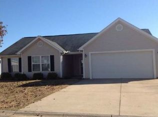620 Grover Dr, Lyman, SC 29365
