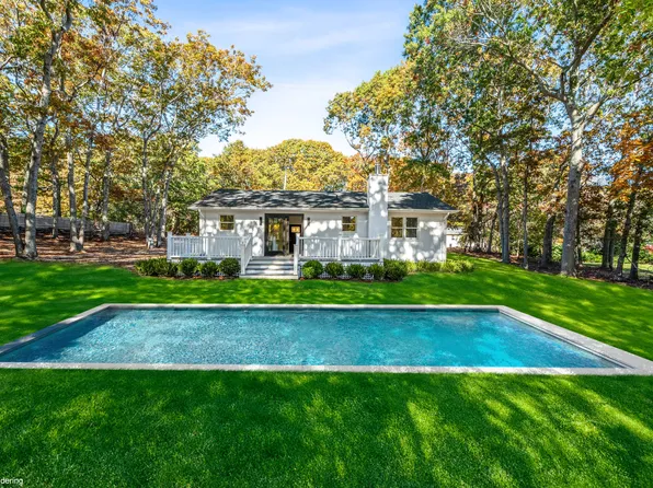 41 Hampton Ct, Bridgehampton, NY 11932