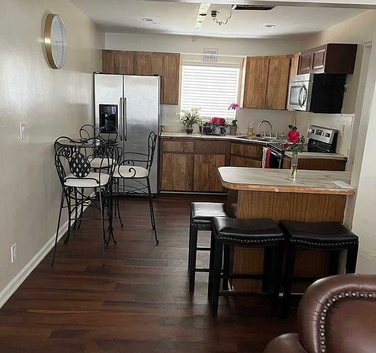 1st image of 731 21st Street #1-2