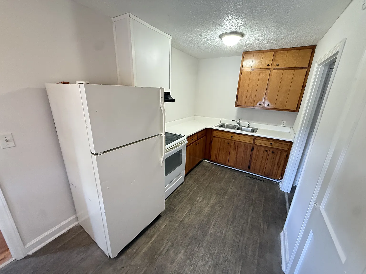 3322 Parker Ln — Photo 3