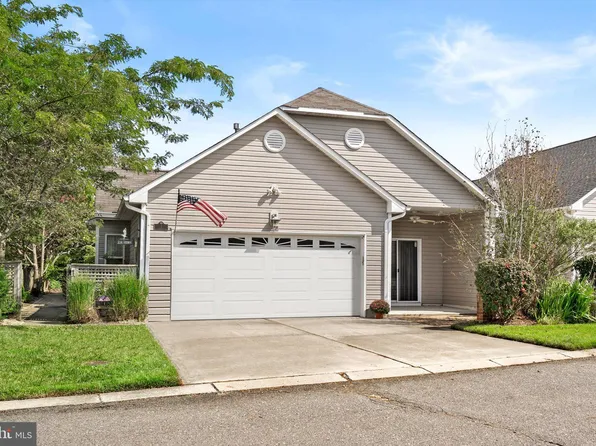 1 Woodburn Rd, Manahawkin, NJ 08050