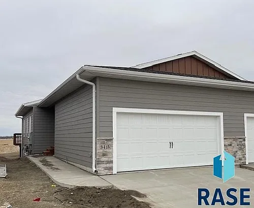 3415 S Heather Ave #1 Photo 1