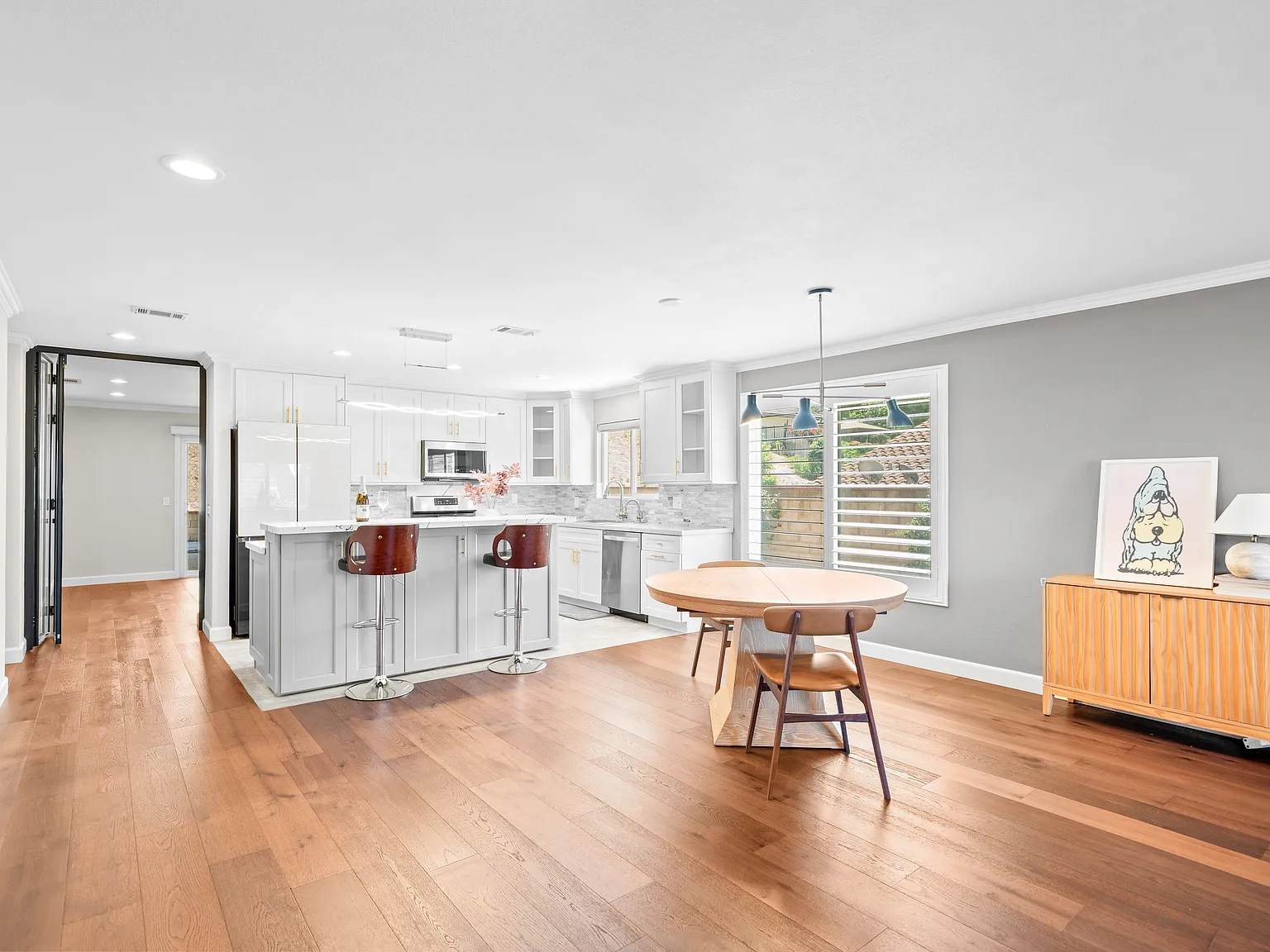 3 bed, 1639 sqft, $4,000 — Photo 3