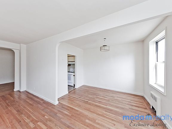 4th image of 2675 Henry Hudson Pkwy APT 4J