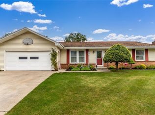 318 Woodward Dr, West Seneca, NY 14224