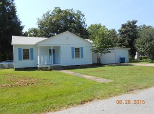 2716 Woodland Dr, Humboldt, TN 38343