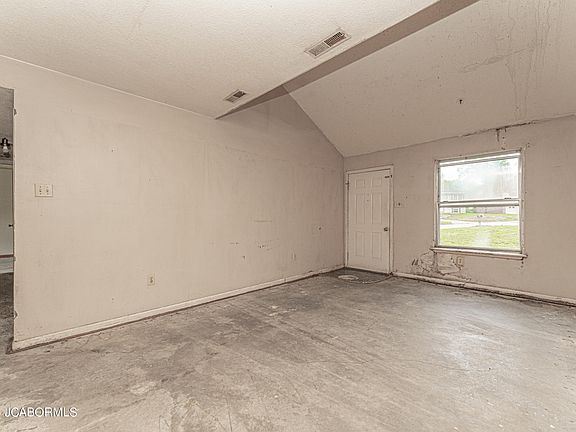3rd image of 5507 S Brooks Dr
