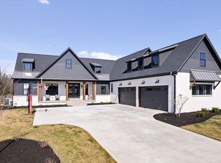 15173 Grassy Creek Ln, Carmel, IN 46033