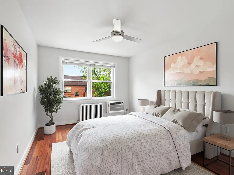 7034 Strathmore St #306 — Photo 12