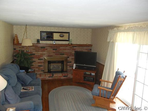 4th image of 112 Mallard Dr
