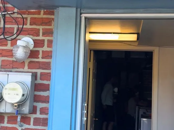 2 E Manoa Rd, Havertown, PA 19083