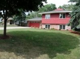 8369 Foothill Rd S, Cottage Grove, MN 55016