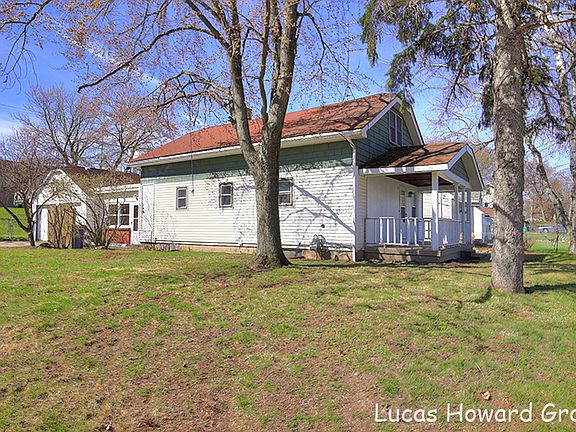 3rd image of 2011 Dawson Ave NE