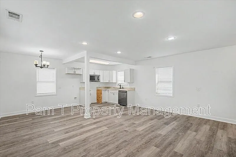 2 bed, 2.0 bath, 936 sqft, $1,759 — Photo 4