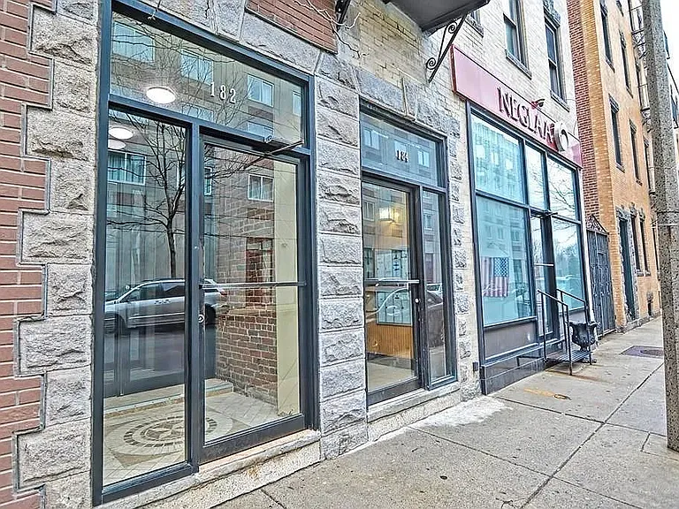 182 Cottage St #101 — Photo 15