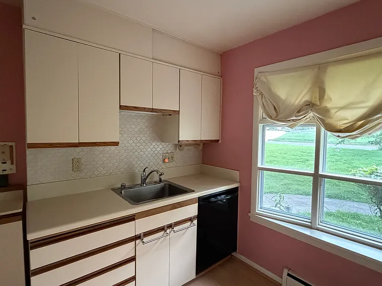 1047 Dead Run Dr — Photo 3