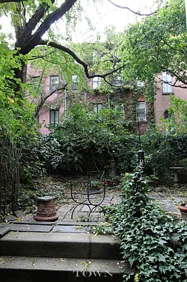 Rented by Town Residential | media 3