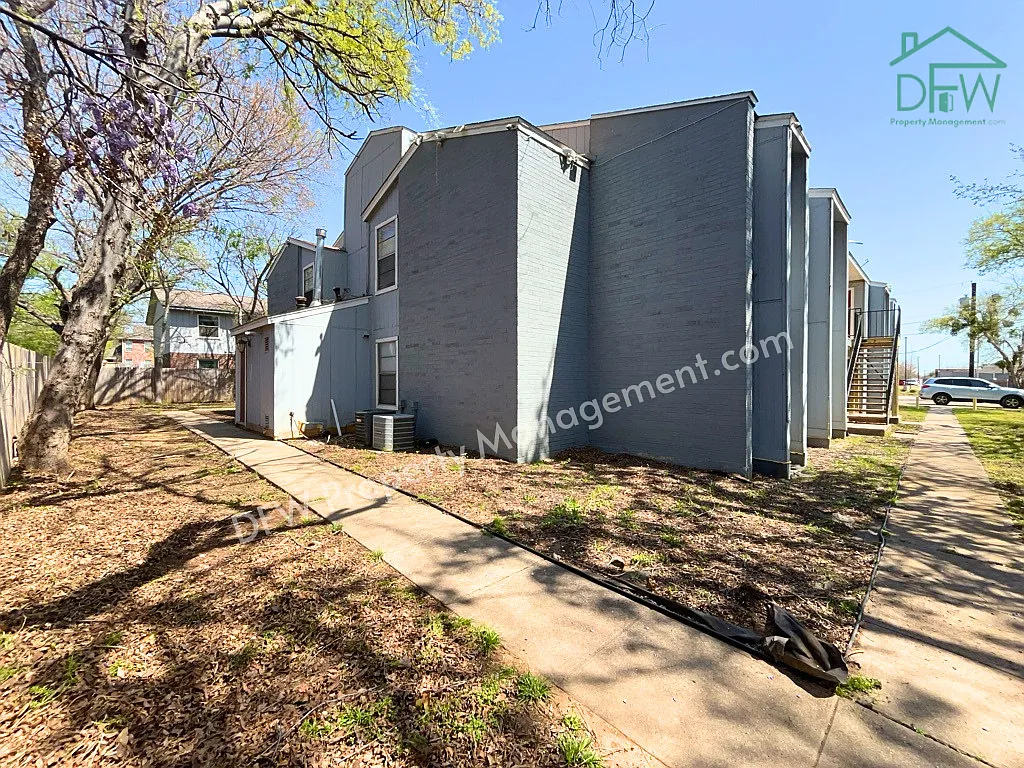 1 bed, 1.0 bath, 636 sqft, $825 — Photo 3