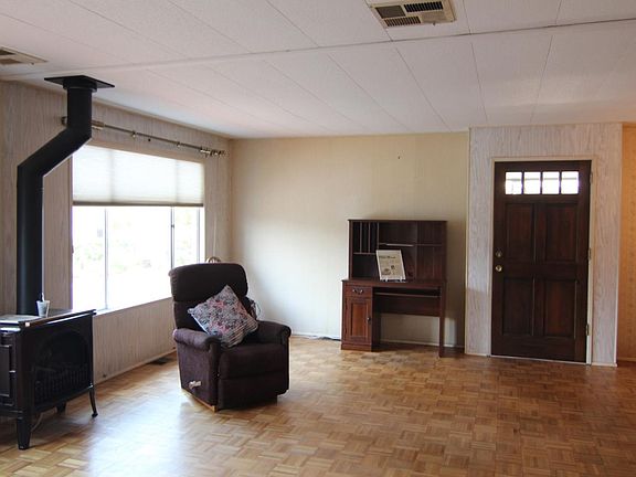4th image of 4425 Clares St #6