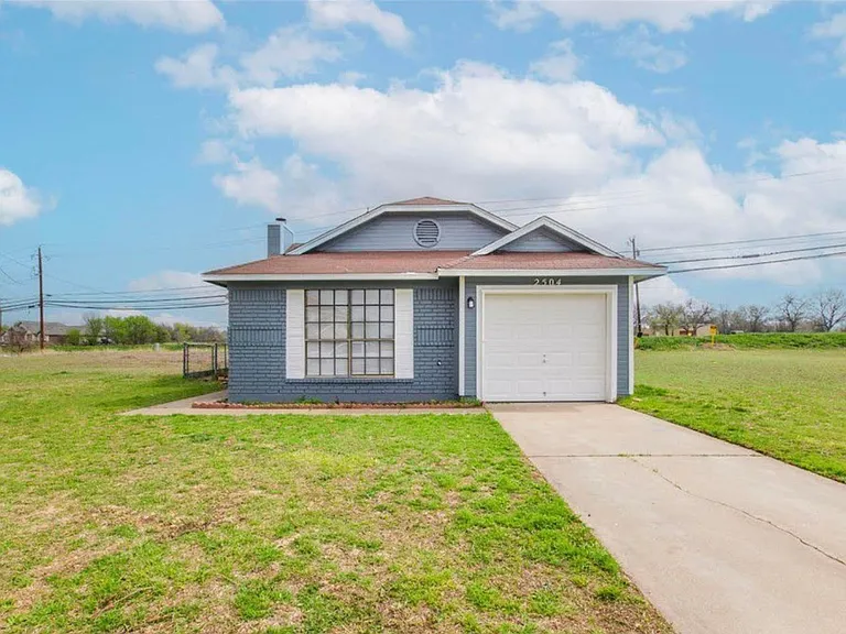 2504 Magnum Cir — Photo 2