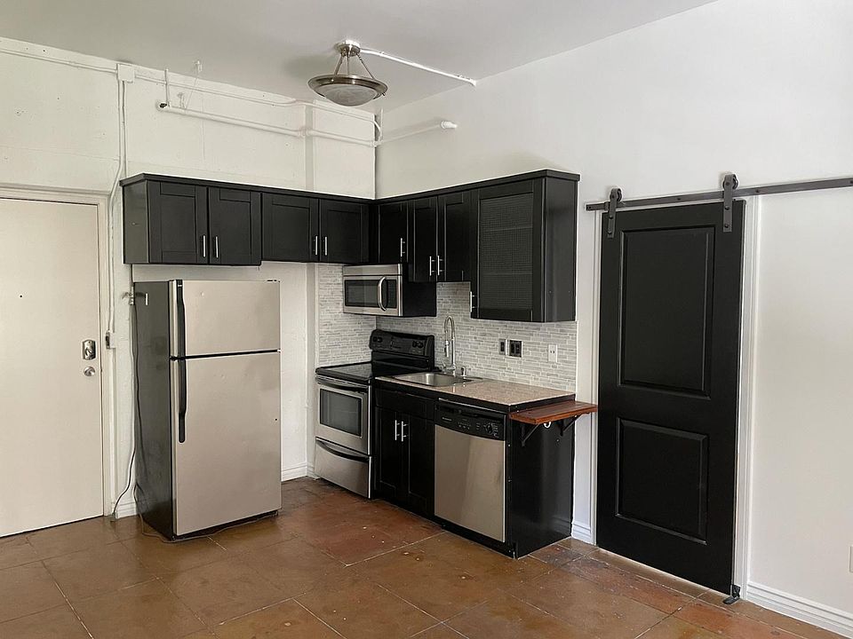 1st image of 215 W 7th St APT 310