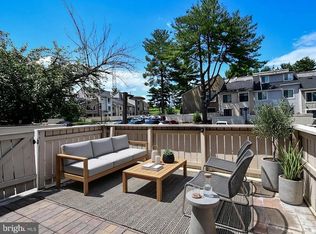 10216 Ridgeline Dr, Montgomery Village, MD 20886