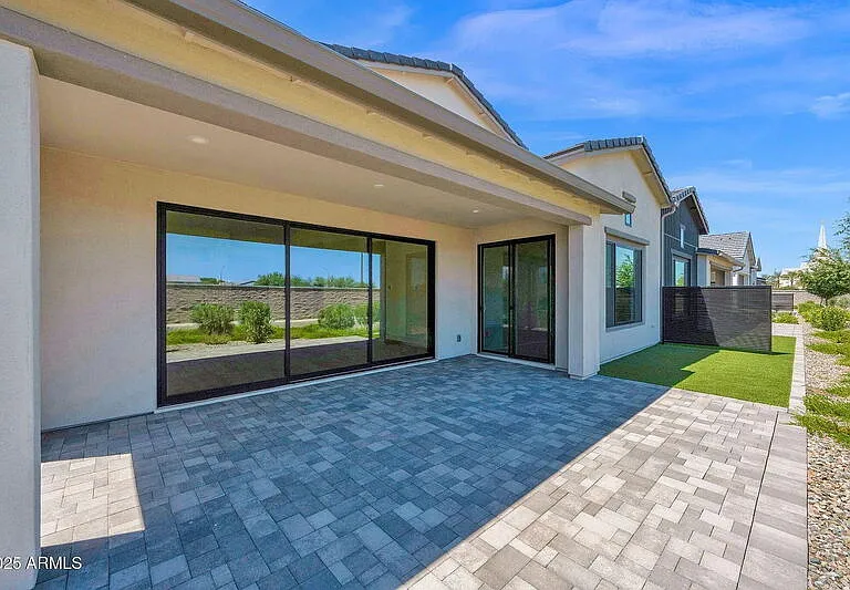 2648 E Longhorn Ct — Photo 32