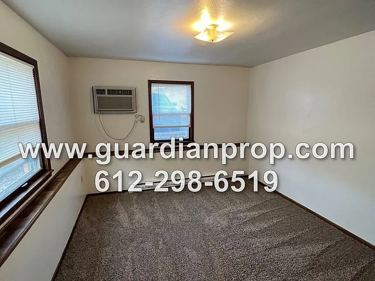 352 21st Avenue S — Photo 6