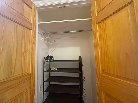 Rented by Meraki Realty LLC | media 6