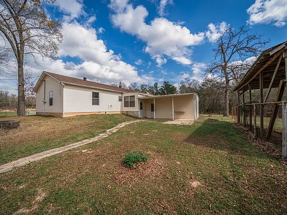 4th image of 265 Vickie Ln