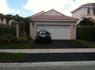4480 Dogwood Cir, Weston, FL 33331