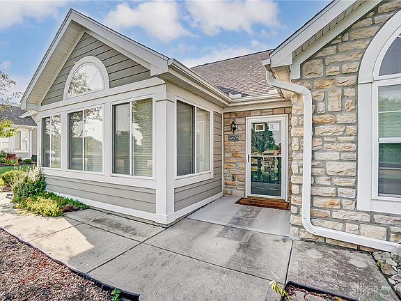 3rd image of 4608 Cobblestone Dr