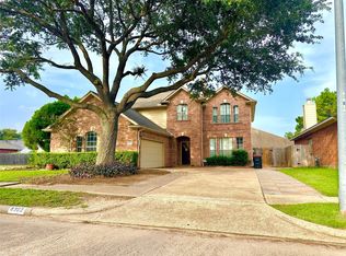 8303 Cliffshire Ct, Houston, TX 77083