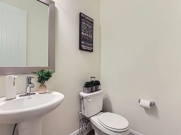 1505 Sibley Way — Photo 4