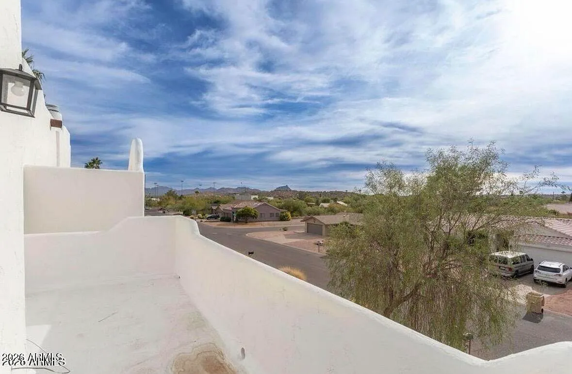 4 bed, 3.0 bath, 2240 sqft, $2,800 — Photo 3