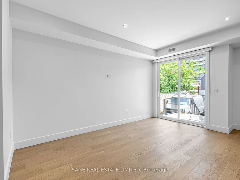 909 Castlefield Ave #1 — Photo 16